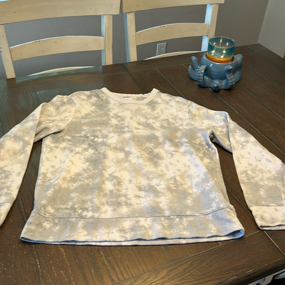 Old Navy pullover sweatshirt.  Size L. Gray and white tie-dye.